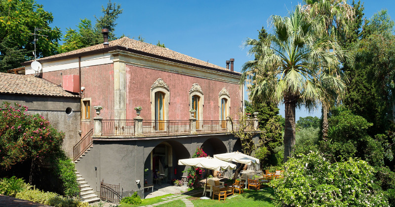 Monaci delle Tere Nere boutique wine hotel Etna