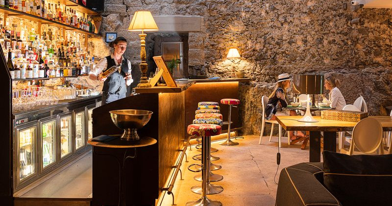 Wine bar Monaci delle Terre Nere Boutique Wine hotel Etna