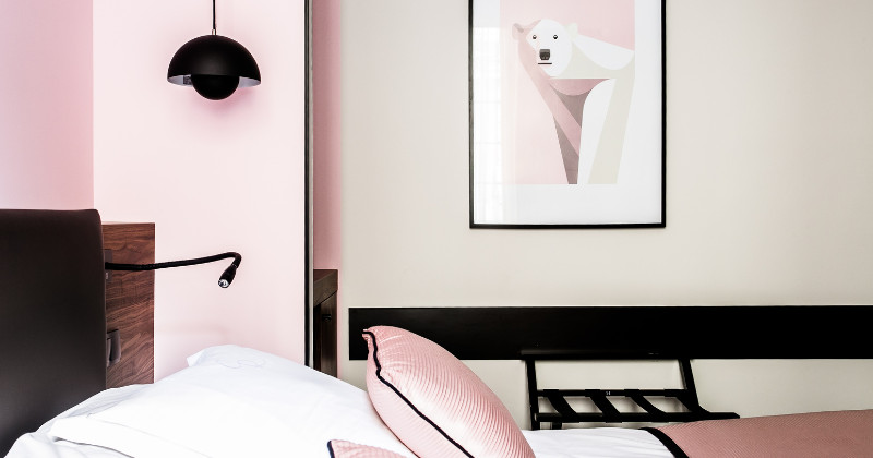 Hostellerie du Chapeau rouge, Burgundy, rooms, credit Julien Faure