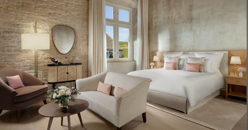 Chateau La Commaraine, Junior Suite, credit John Athimaritis