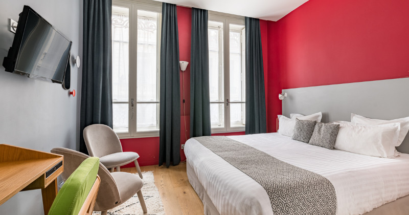 Hotel Globe et Cecil Lyon Superior room, credit Marine Piolat