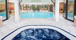 Best sparkling wines, Hostellerie la Briqueterie, credit Laurent Fau