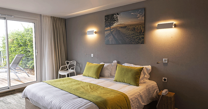 Hotel-le-Panoramic-Guestroom-800x420