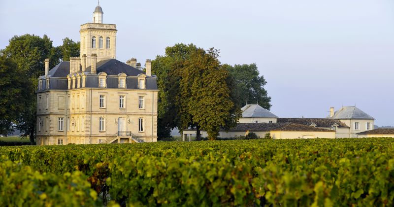 Chateau in Bordeaux, wine-tasting tours, credit Gironde Tourisme