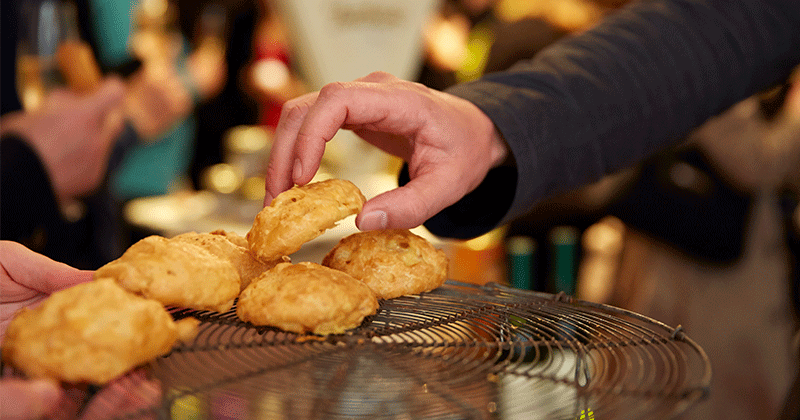 dégustation-gougères---Beaune-Tourisme-©--studio-piffaut