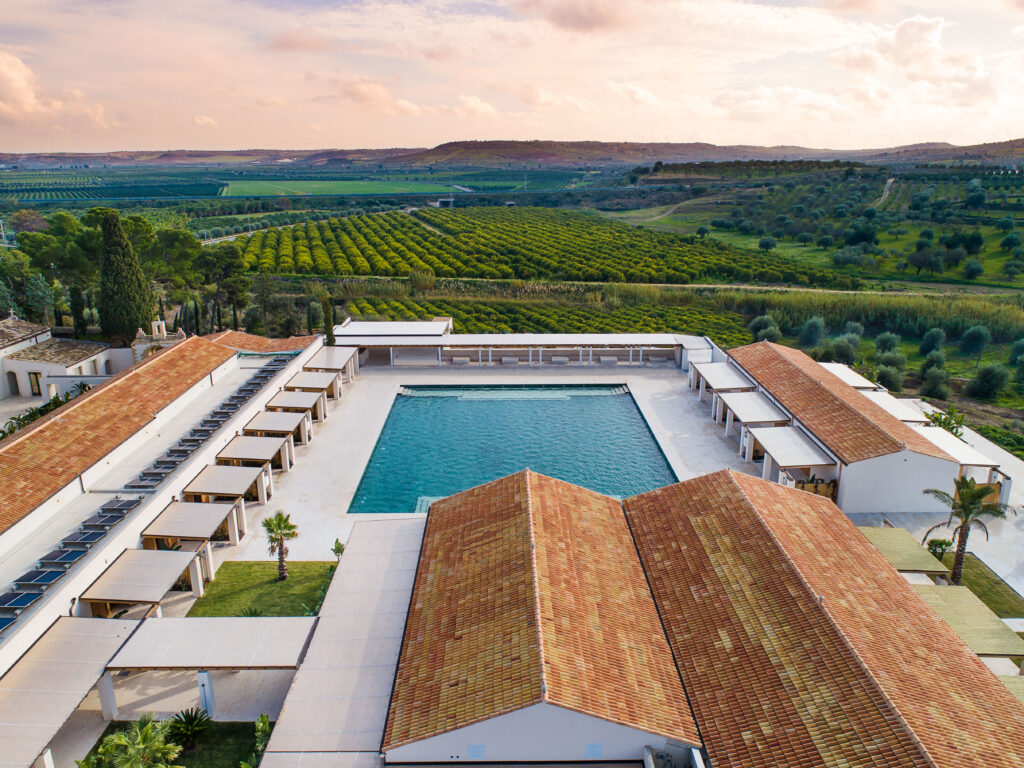 Luxury boutique hotel in Noto, Sicily with swimming pools and vineyards