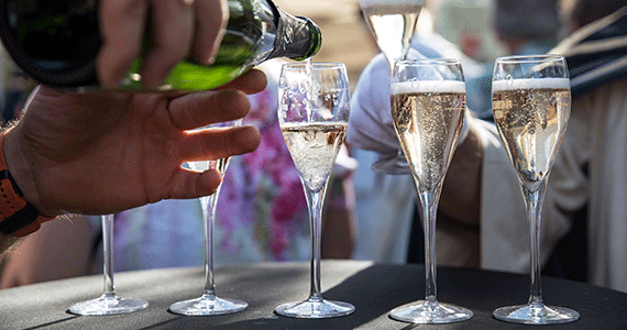 Create Your Own Champagne - Aube-en-Champagne-Tourism---Flûtes---Route-du-Champagne-en-Fête-©Olivier-Douard