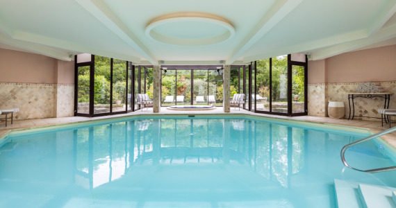 La Briqueterie Champagne, indoor swimming pool