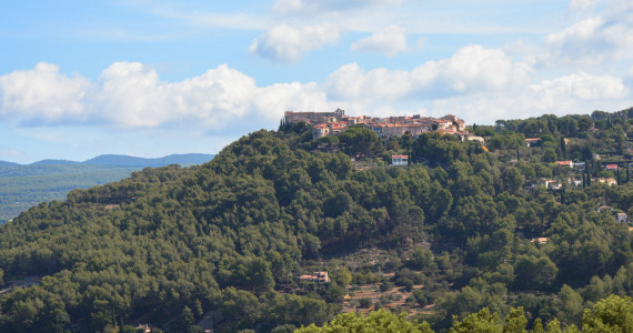 Rhone and Provence food tour, Le Castellet in Bandol Provence, Vins de Bandol, credit Les Vinographes