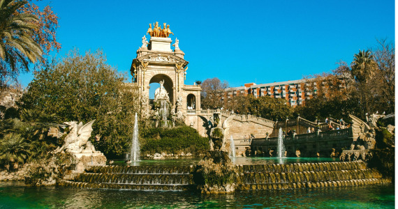 Barcelona fountain, Barcelona wine holidays