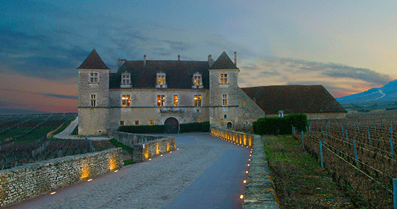Burgundy Holidays - Chateau-du-Clos-de-Vougeot---Beaune-Tourisme©JLBernuy