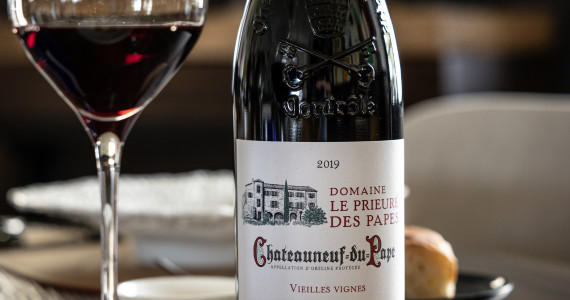 Rhone and Provence food tour, Chateauneuf-du-Pape wines, credit Domaine Le Prieure des Papes, Ilya Kagan @ilyafoodstories