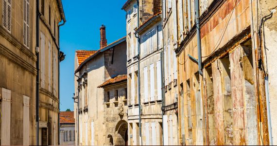 Cognac France tours, streets of Cognac