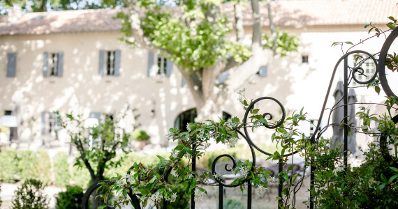 Domaine de Manville, Provence exterior, credit Domaine de Manville