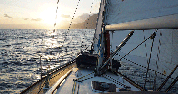 Luxury-Madeira---sailing-boat-experience-570-x-300