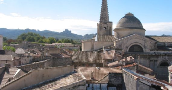 Roofs of Saint Remy de Provence, credit Office Tourisme Saint Remy de Provence