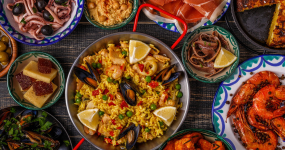 Tapas and paella, Barcelona, Barcelona vineyards
