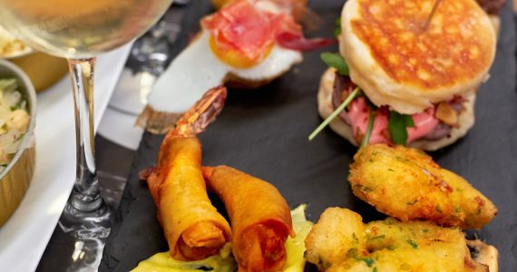 Monverde Wine Experience, traditional Portuguese tapas