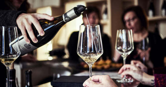 Food tours France, Vallee de la Gastronomie, Chateau de Pommard in Burgundy, credit Cherrystone