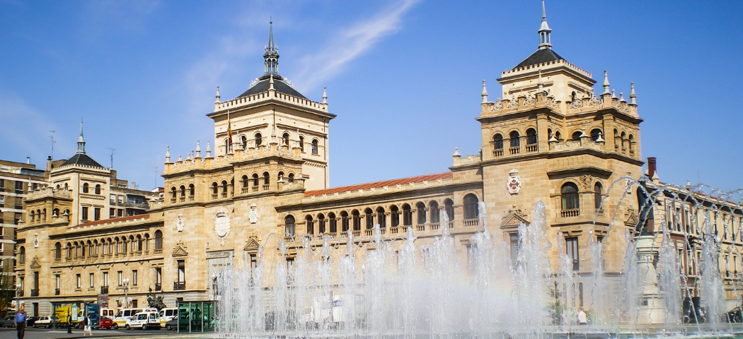 Valladolid fountains - Travel to Ribera del Duero