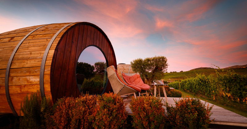 Wine Barrel accommodation, credit Quinta da Pacheca